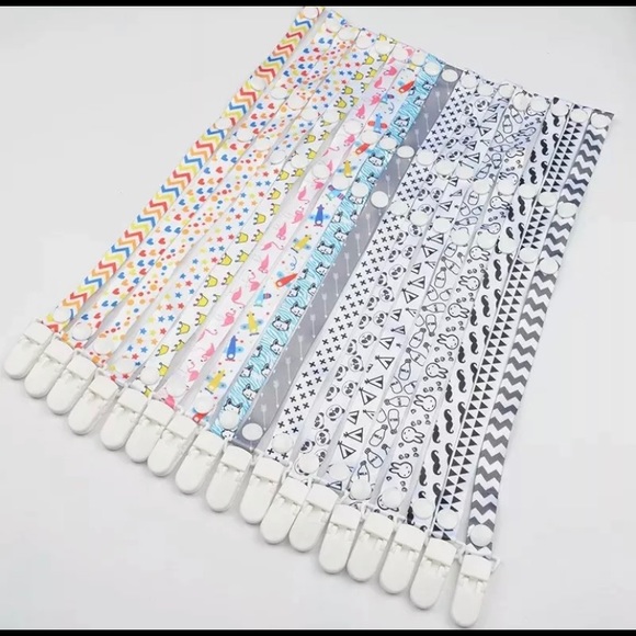 Pacifier Clips - Picture 3 of 3